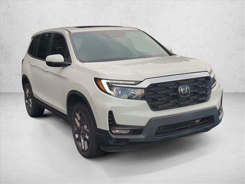 Used 2023 Honda Passport EX-L image 4