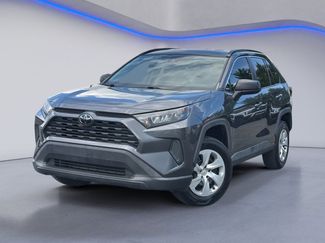 Used 2020 Toyota RAV4 LE video 2