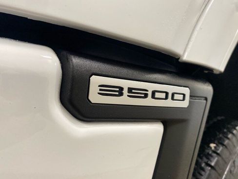 Used 2024 GMC Sierra 3500 Denali Ultimate AWD/4WD image 14