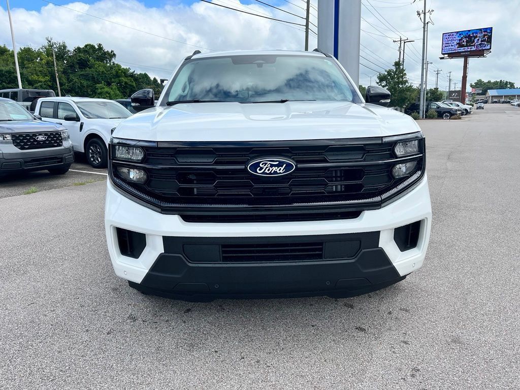 New 2027 Ford Expedition Active AWD/4WD image 2