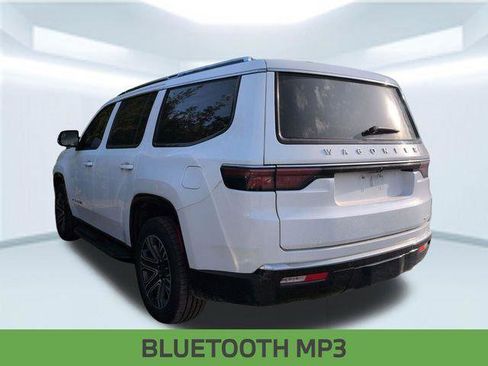 Certified 2024 Jeep Wagoneer Series II w/ Flexible Seating Group RWD image 2
