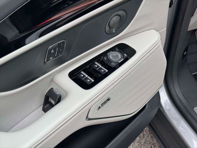 Used 2026 Lincoln Nautilus Premier w/ Equipment Group 102A AWD/4WD image 18