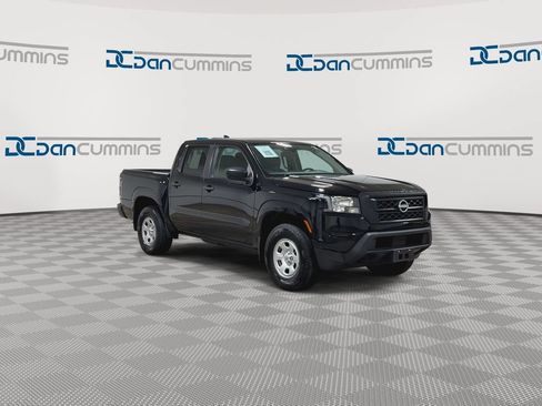 Used 2022 Nissan Frontier S w/ Technology Package AWD/4WD image 2
