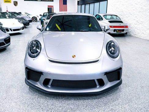 Used 2018 Porsche 911 GT3 RWD image 18