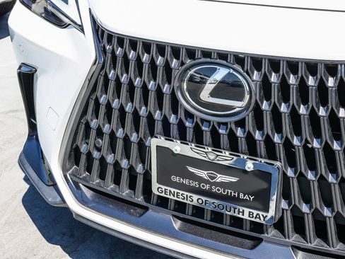 Used 2025 Lexus NX 250 FWD w/ Accessory Package (A2) image 11