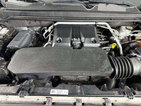 Used 2023 Chevrolet Colorado Z71 w/ Z71 Convenience Package 2 AWD/4WD image 31