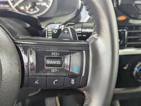 Certified 2024 Nissan Pathfinder SV w/ Lighting Package (N92) image 25