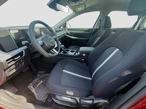 New 2026 Hyundai Sonata SE FWD image 13