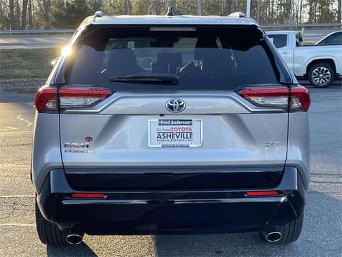 Used 2021 Toyota RAV4 XSE image 4