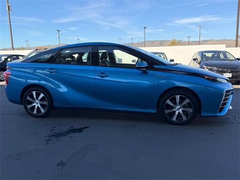 Used 2018 Toyota Mirai image 4