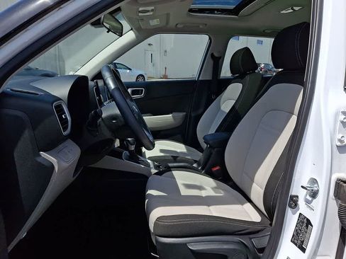 Used 2022 Hyundai Venue SEL w/ Cargo Package image 14