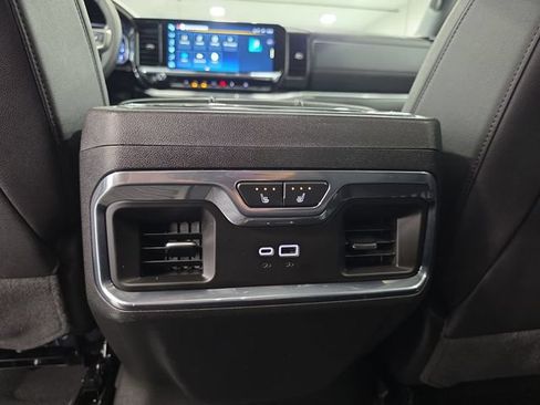 Used 2025 Chevrolet Silverado 1500 LTZ w/ LTZ Convenience Package II AWD/4WD image 25