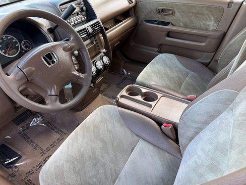 Used 2004 Honda CR-V EX image 4