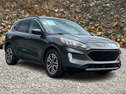 Used 2020 Ford Escape SEL image 11