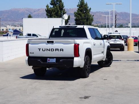 Used 2024 Toyota Tundra Limited AWD/4WD image 7