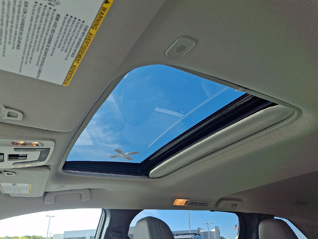 Certified 2025 Toyota Sienna XLE FWD image 19