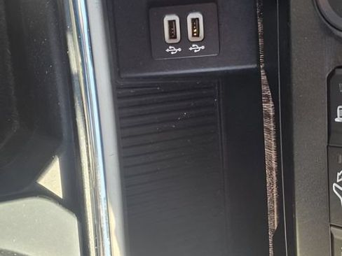 Used 2017 Ford F250 XL w/ Power Equipment Group AWD/4WD image 17
