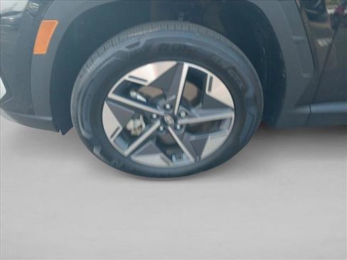 Certified 2025 Hyundai Tucson SEL image 9