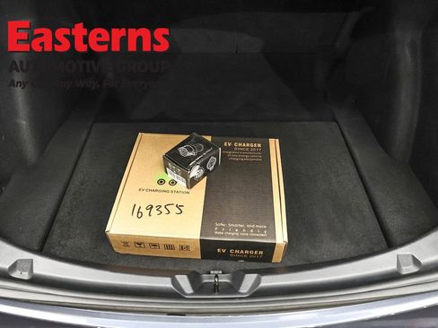 Used 2023 Tesla Model 3 Standard Range image 9