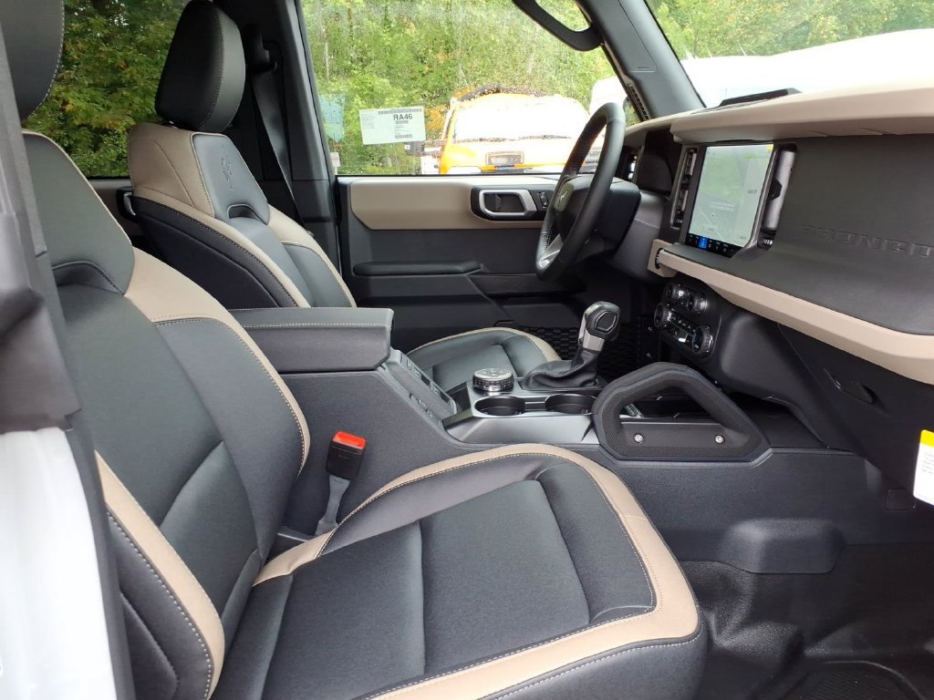 New 2026 Ford Bronco Big Bend w/ Black Diamond Package AWD/4WD image 12
