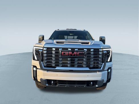 New 2026 GMC Sierra 2500 Denali w/ Denali Reserve Package image 2
