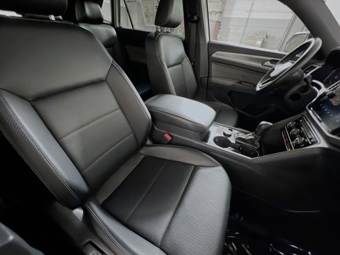 Used 2022 Volkswagen Atlas Cross Sport SE AWD/4WD image 31