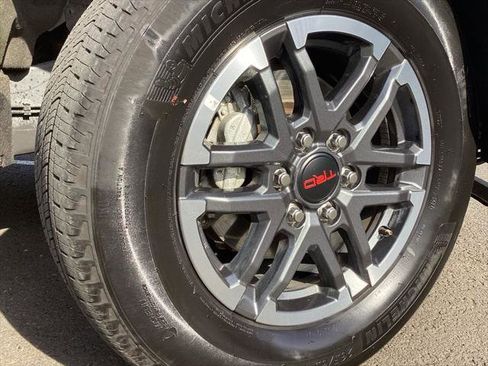 Certified 2024 Toyota Tacoma TRD Sport AWD/4WD image 6