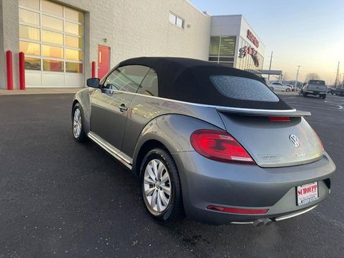 Used 2019 Volkswagen Beetle 2.0T S image 25