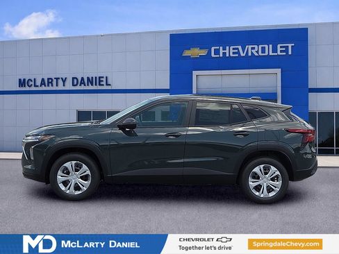 New 2026 Chevrolet Trax LS FWD image 3