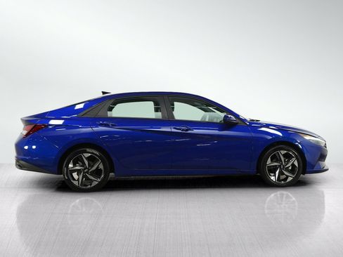 Used 2023 Hyundai Elantra SEL w/ Convenience Package FWD image 6