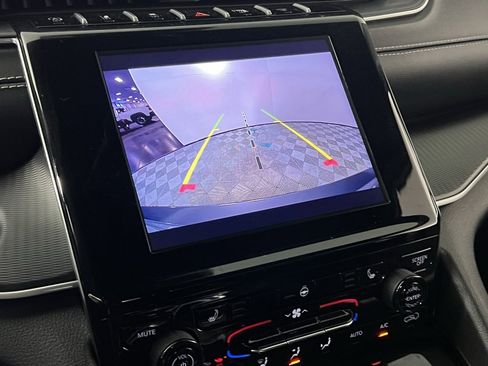 Certified 2025 Jeep Grand Cherokee L Altitude image 19