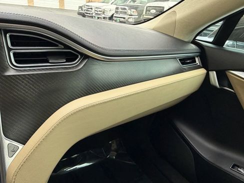 Used 2013 Tesla Model S Performance image 38