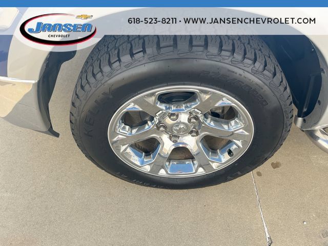 Used 2016 RAM 1500 Laramie w/ Convenience Group AWD/4WD image 32
