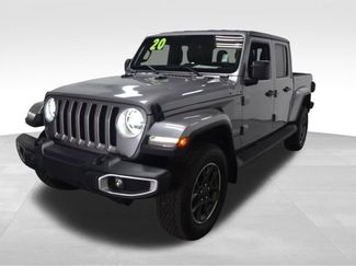 Certified 2020 Jeep Gladiator Overland video 2