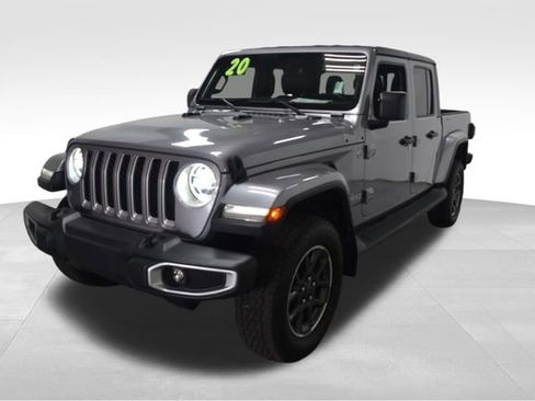 Certified 2020 Jeep Gladiator Overland image 2