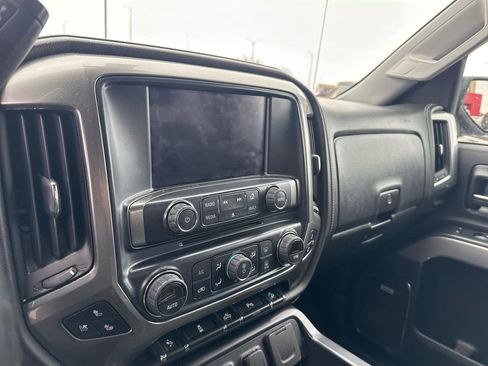 Used 2018 Chevrolet Silverado 1500 LTZ Z71 w/ Redline Edition image 11