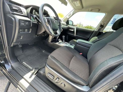 Used 2019 Toyota 4Runner SR5 AWD/4WD image 22