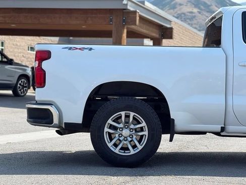 Used 2021 Chevrolet Silverado 1500 LT w/ Work Truck Package AWD/4WD image 9