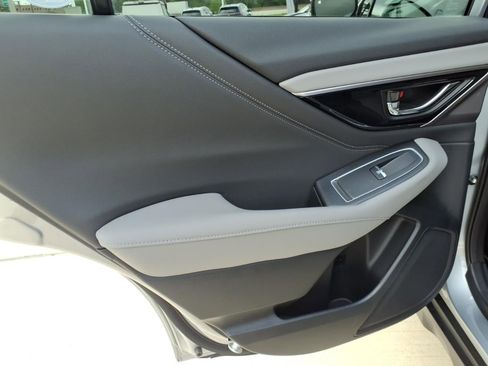 Used 2025 Subaru Outback Limited image 10