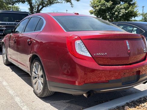 Used 2013 Lincoln MKS AWD image 6