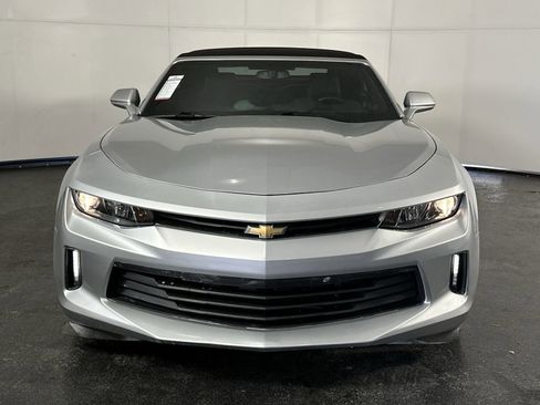 Used 2018 Chevrolet Camaro LT RWD image 3