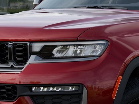 New 2026 Jeep Grand Cherokee L Limited AWD/4WD image 10