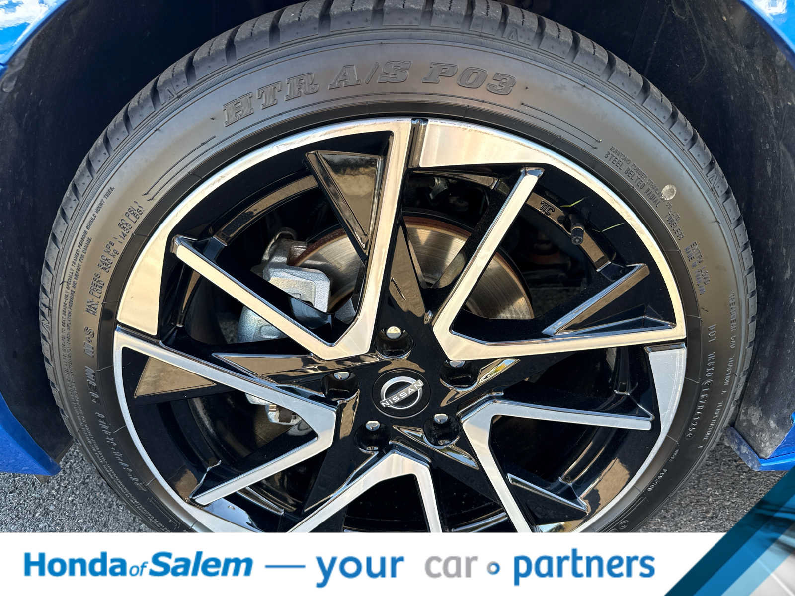 Used 2025 Nissan Sentra SR FWD image 8