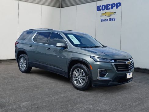 Used 2023 Chevrolet Traverse LT FWD image 7