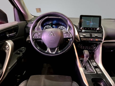 Used 2025 Mitsubishi Eclipse Cross SE image 8