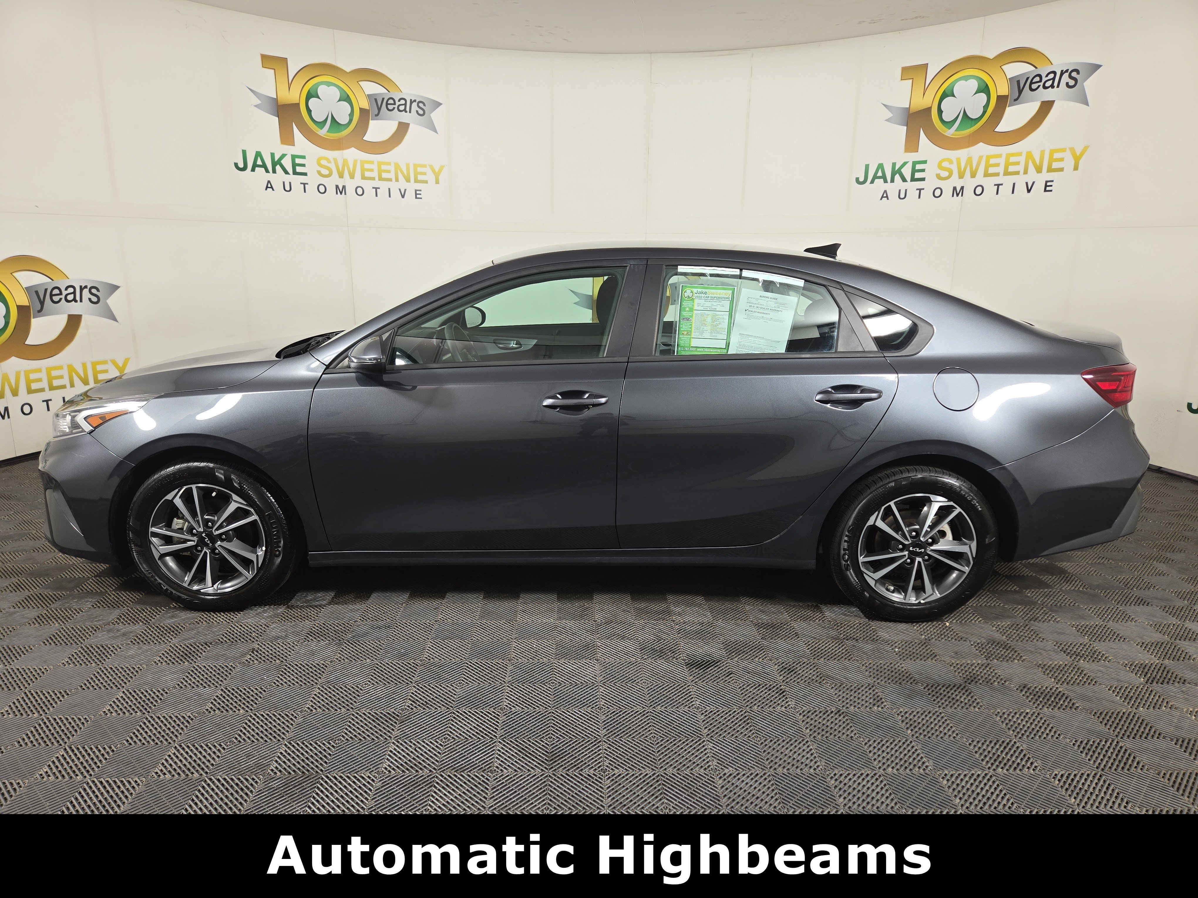 Used 2024 Kia Forte LXS w/ LXS Technology Package FWD image 4