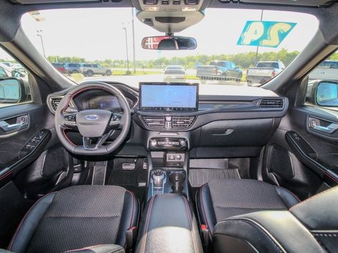 Used 2024 Ford Escape ST-Line w/ Tech Pack #1 AWD/4WD image 10