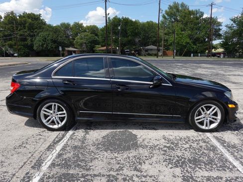 Used 2014 Mercedes-Benz C 250 Sedan image 8