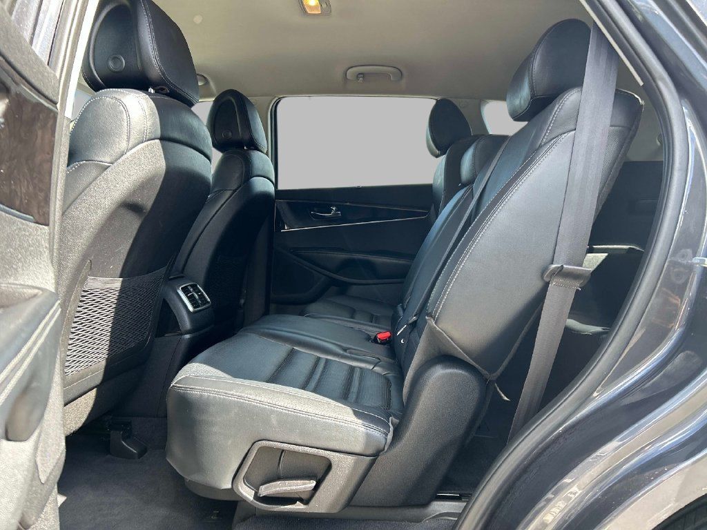 Used 2016 Kia Sorento EX w/ EX Premium Package FWD image 17