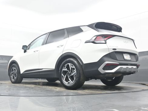 Used 2023 Kia Sportage LX image 28
